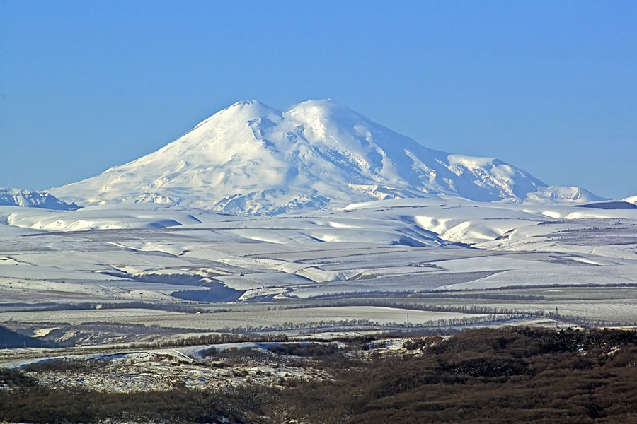 驕傲！山美股份歐洲員工勇攀歐洲第一峰-厄爾布魯士峰