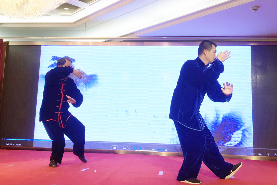 贏戰(zhàn)豬年、共創(chuàng)輝煌--山美股份隆重舉行2018年度表彰大會暨2019迎新年會