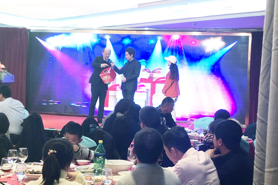 贏戰(zhàn)豬年、共創(chuàng)輝煌--山美股份隆重舉行2018年度表彰大會暨2019迎新年會