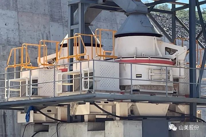 砂石協(xié)會(huì)報(bào)道！上海山美大進(jìn)料、大產(chǎn)量立式?jīng)_擊破碎機(jī)（制砂機(jī)）成功用于東方希望骨料生產(chǎn)線升級(jí)改造項(xiàng)目！