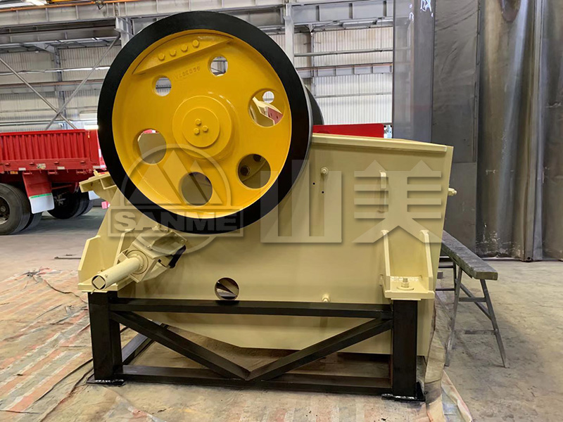 顎式破碎機(jī)都有哪些優(yōu)勢(shì)？顎式破碎機(jī)多少錢(qián)？