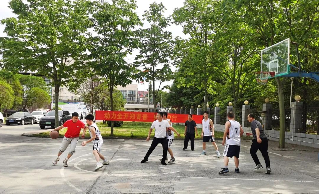 上海山美股份2025春季運動會火熱啟幕！拔河、籃球預賽燃情開戰(zhàn)